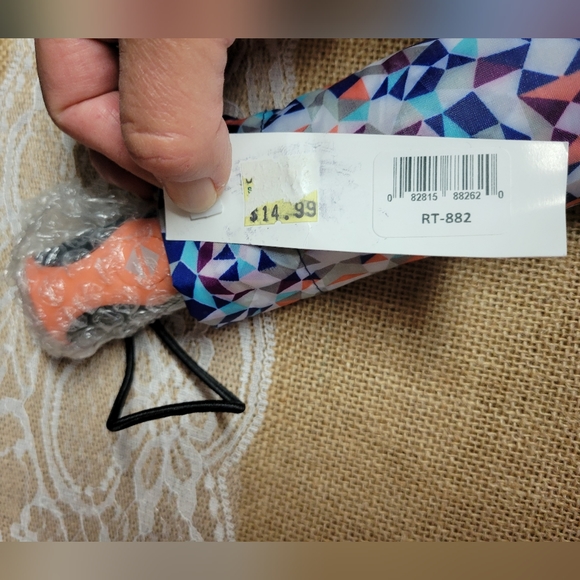 NWT umbrella never been used still has plastic - Picture 3 of 3